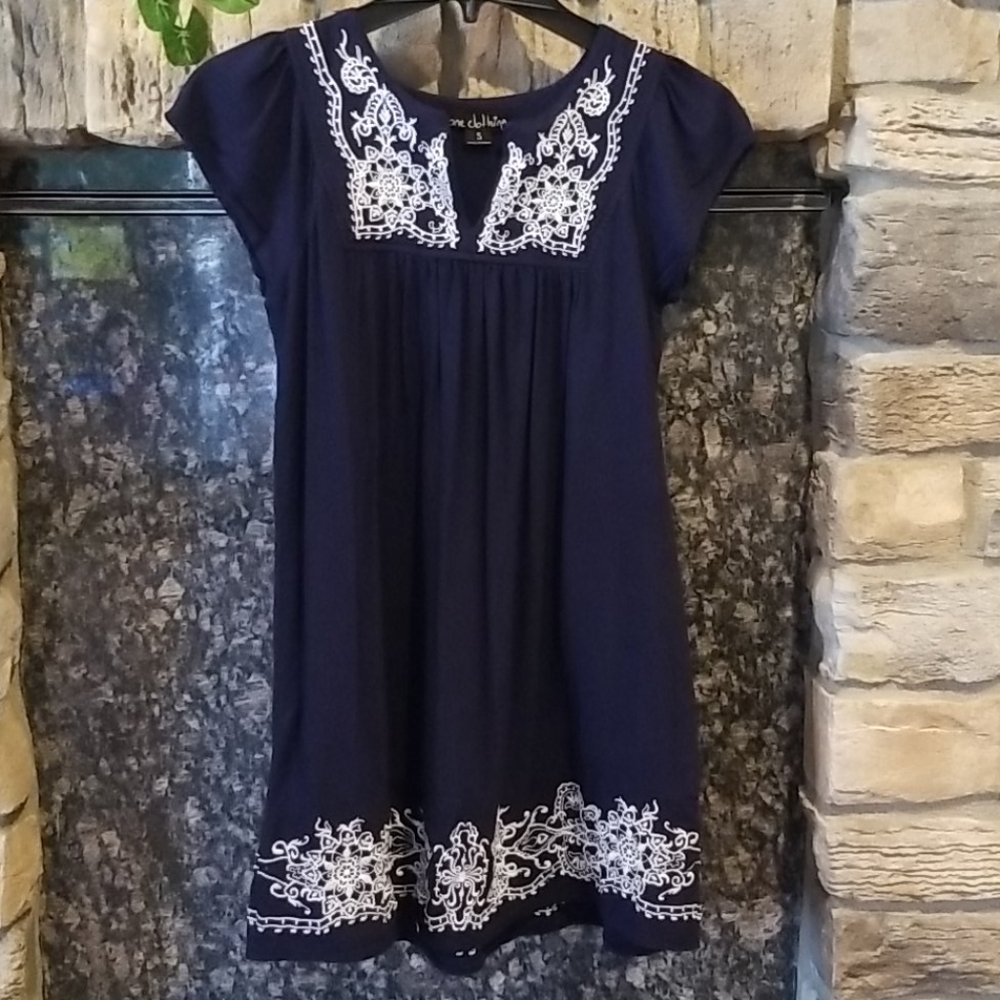 Like New One Clothing Top